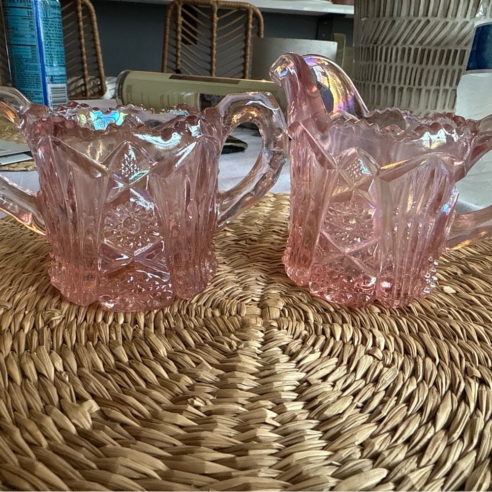 Vintage pink depression glass creamer & sugar bowl set